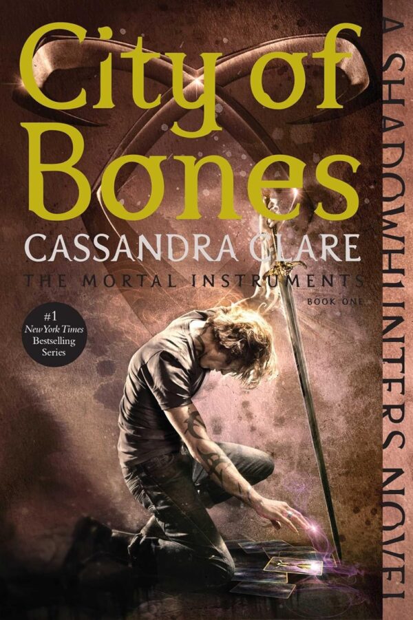 City of Bones (Volume 1) Discover the world of the Shadowhunters in the first installment of the internationally bestselling Mortal Instruments series